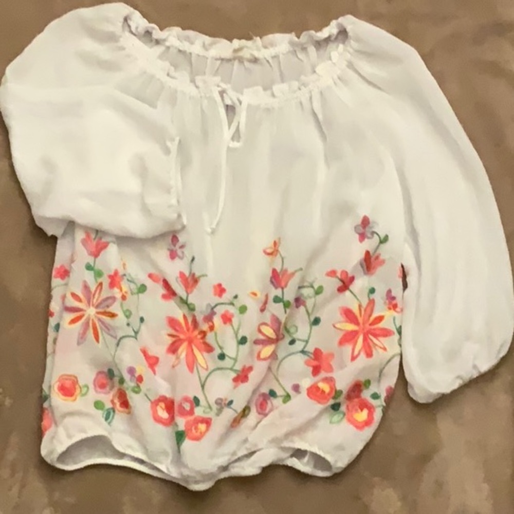 Loosen long sleeve blouse